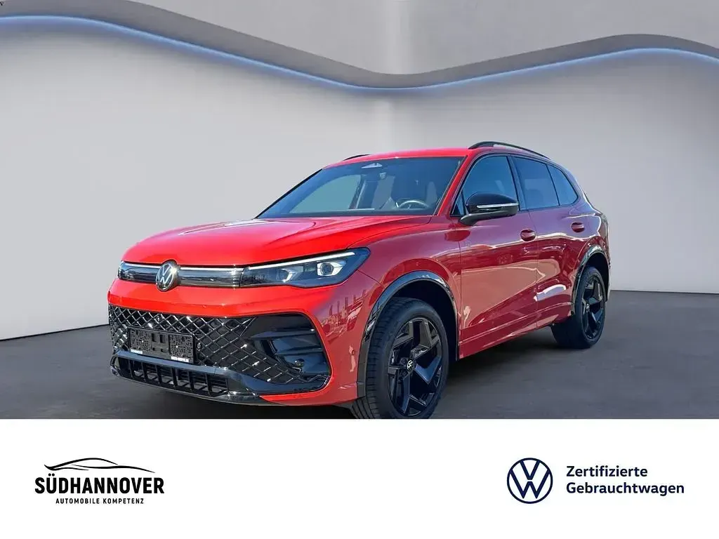 Gebraucht VW Tiguan R-line 193 PS (141 kW) 2025 Rot SUV