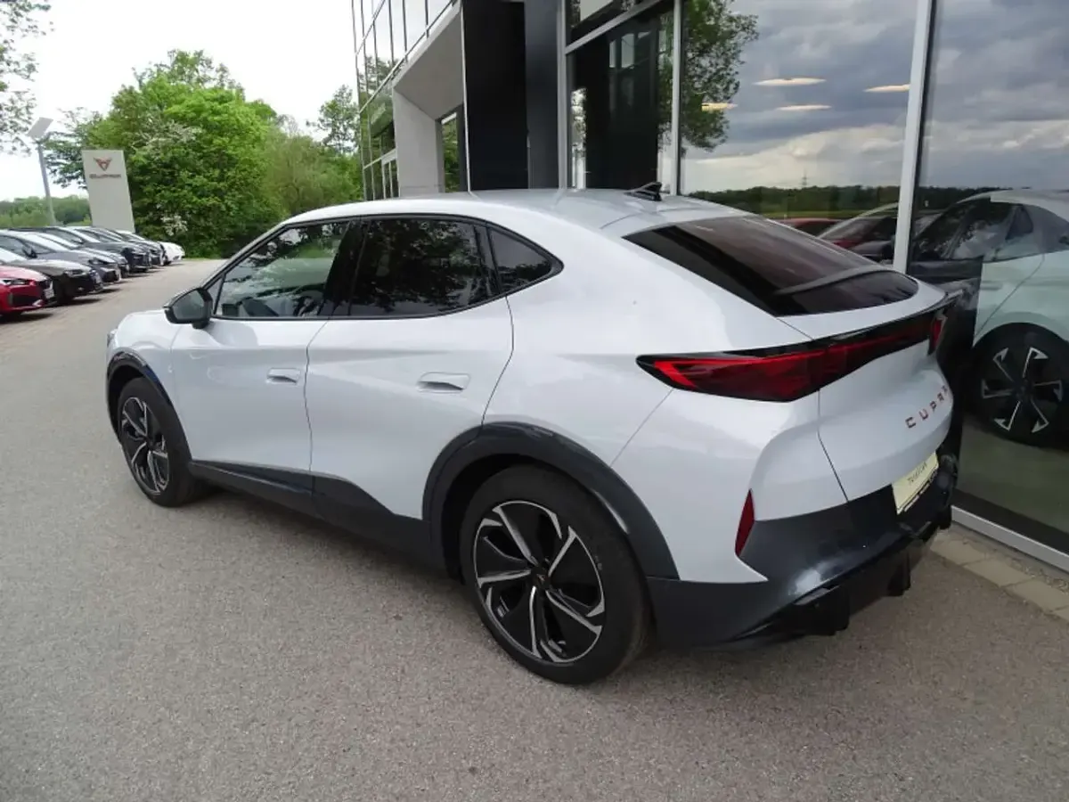 Neu Cupra Tavascan Endurance 210 kW (286 PS) 2026 White silver (metallic) SUV