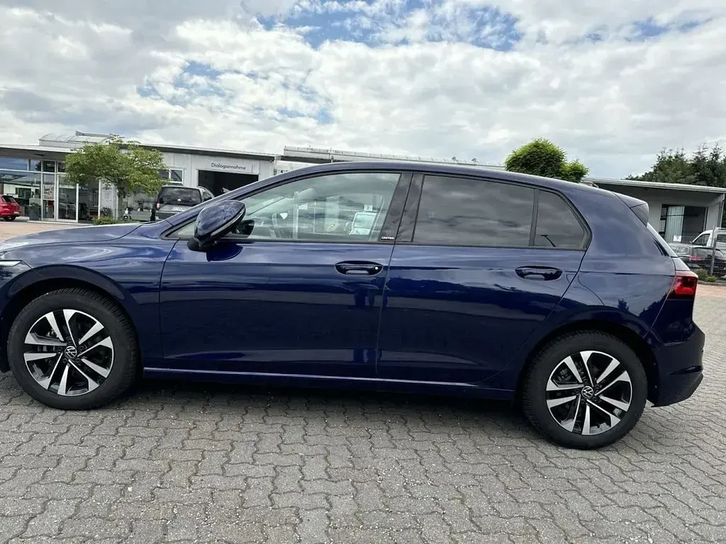 Gebraucht VW Golf VIII United 131 PS (96 kW) 2020 Blau metallic Limousine