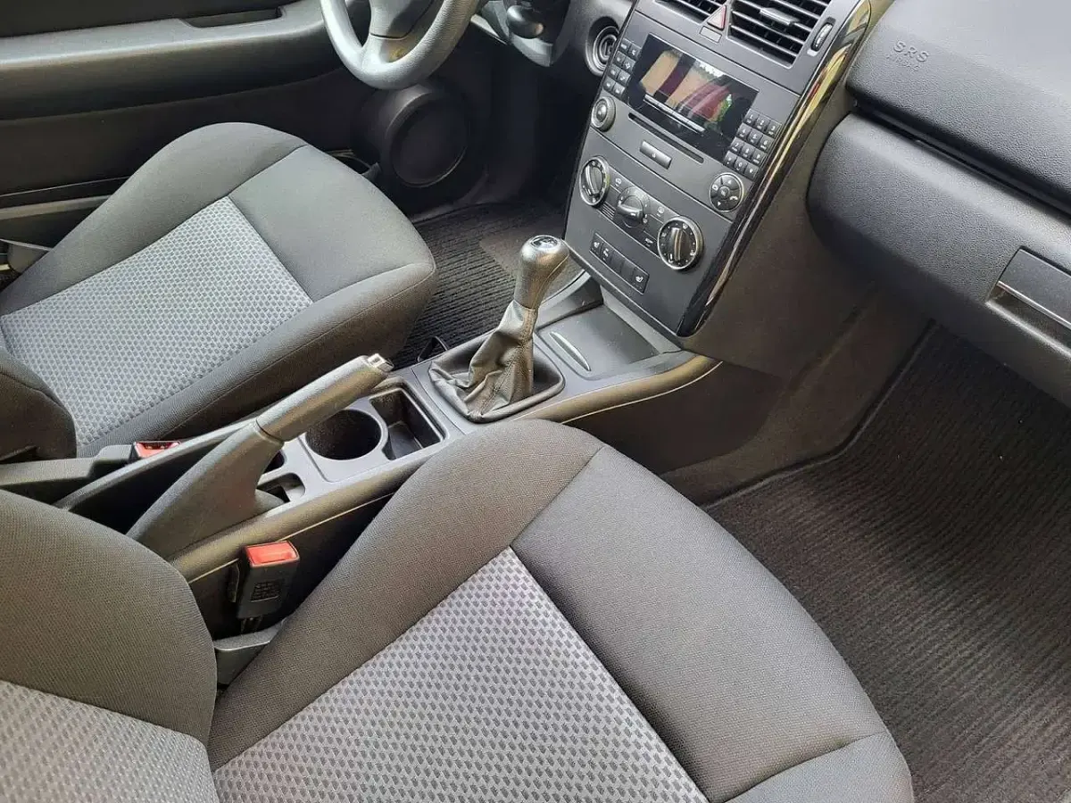 Gebraucht Mercedes A150 95 PS (69 kW) 2005 Silber Limousine
