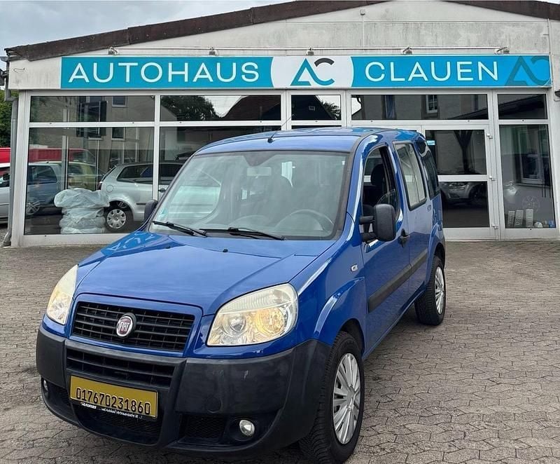 Blau Gebraucht 2009 Fiat Doblò Van / Kleinbus | 2.350 € (Guter Preis) - Bild 1/4