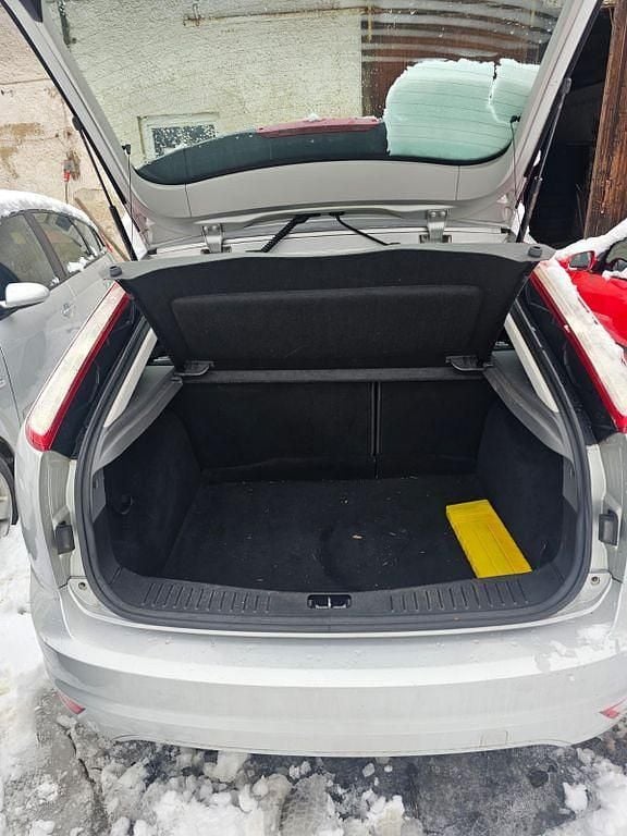 Gebraucht Ford Focus Style 80 PS (58 kW) 2008 Silber Limousine