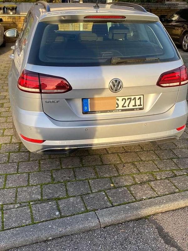 Gebraucht VW Golf VIII 150 PS (110 kW) 2020 Silber Kombi