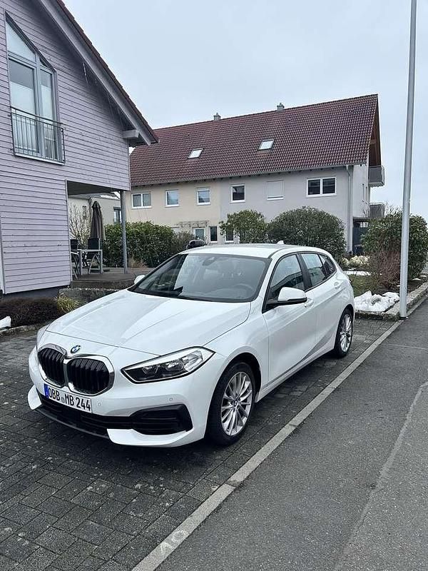 Gebraucht BMW 118 Advantage 140 PS (102 kW) 2020 Weiß Kleinwagen