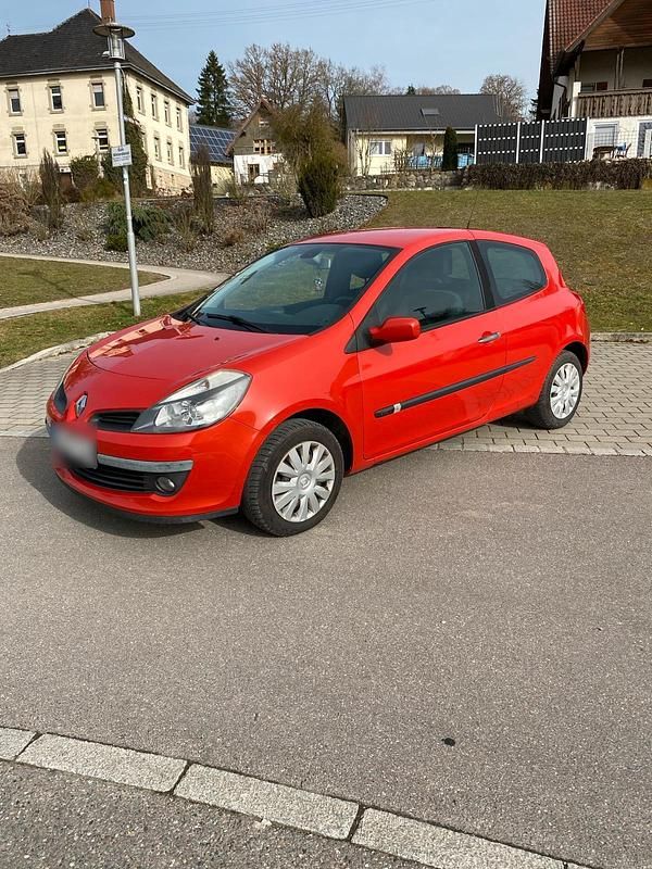 Gebraucht Renault Clio III 86 PS (63 kW) 2006 Rot Kleinwagen