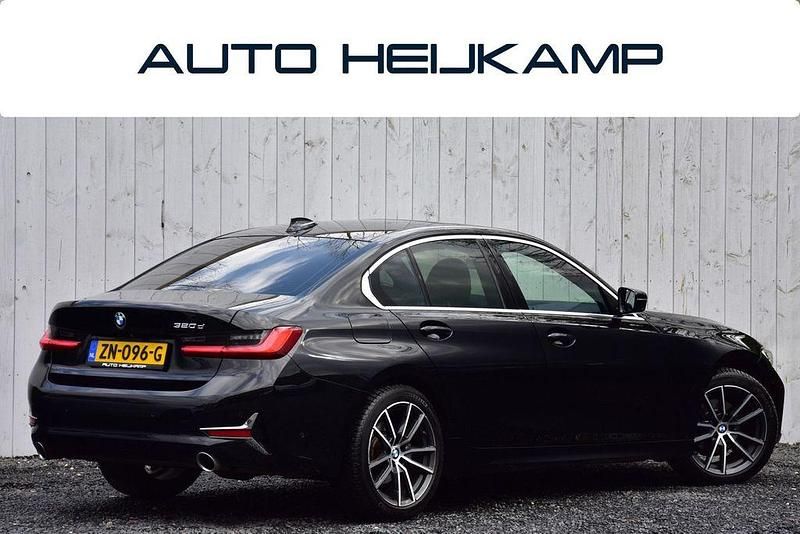 Gebraucht BMW 320 Executive 190 PS (139 kW) 2019 Schwarz Limousine
