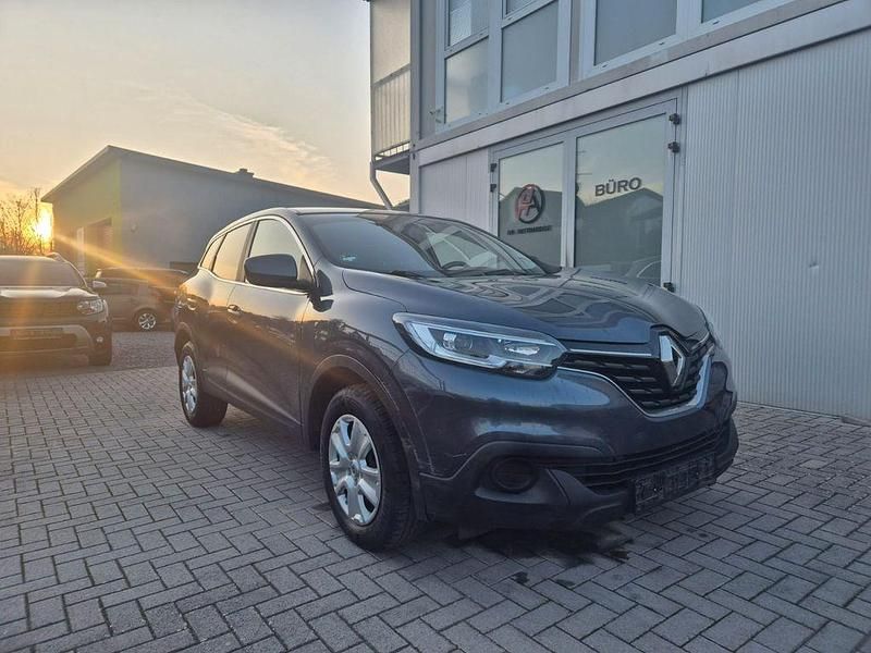 Gebraucht Renault Kadjar Life 131 PS (96 kW) 2017 Blau SUV