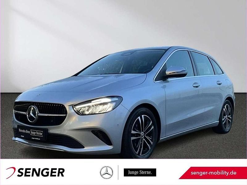 Lack hightechsilber Gebraucht 2024 Mercedes B180 Advanced Van / Kleinbus | 28.690 € (Superpreis) - Bild 1/3