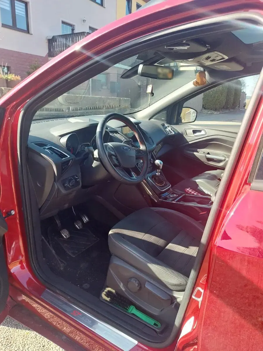 Gebraucht Ford Kuga ST-Line 150 PS (110 kW) 2018 Grün SUV