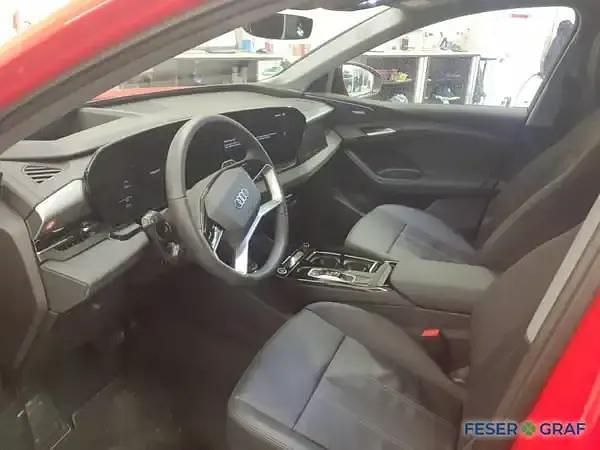 Gebraucht Audi e-tron Ambiente 284 kW (387 PS) 2025 Soneirarot metallic SUV