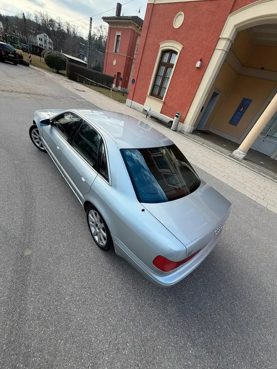 Gebraucht Audi S8 340 PS (250 kW) 1996 Silber Limousine