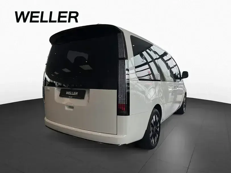 Gebraucht Hyundai Staria 225 PS (165 kW) 2025 Weiss Van / Kleinbus