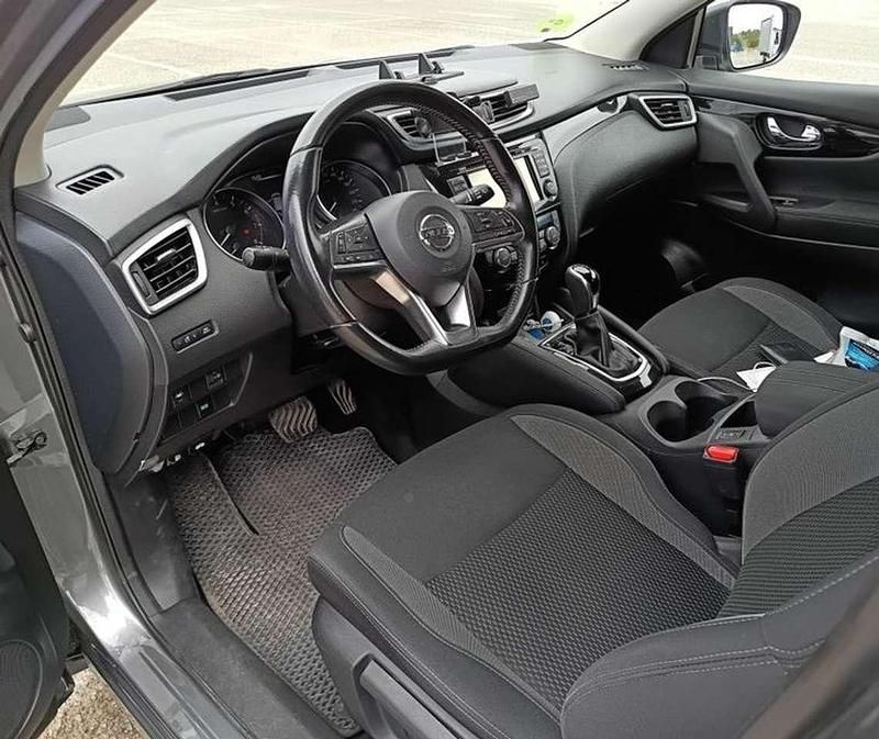 Gebraucht Nissan Qashqai N-Connecta 159 PS (116 kW) 2019 Grau SUV