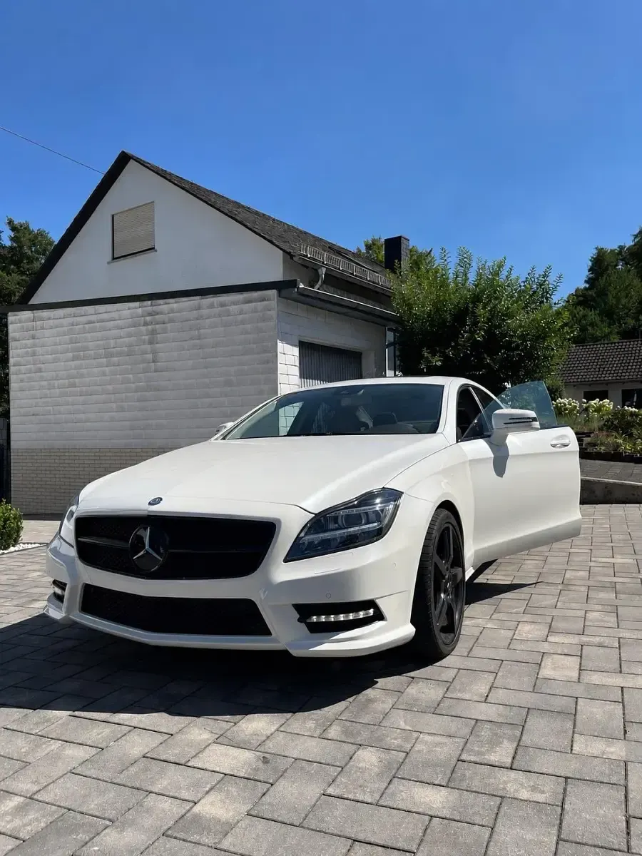 Gebraucht Mercedes CLS500 408 PS (300 kW) 2011 Weiß Coupé