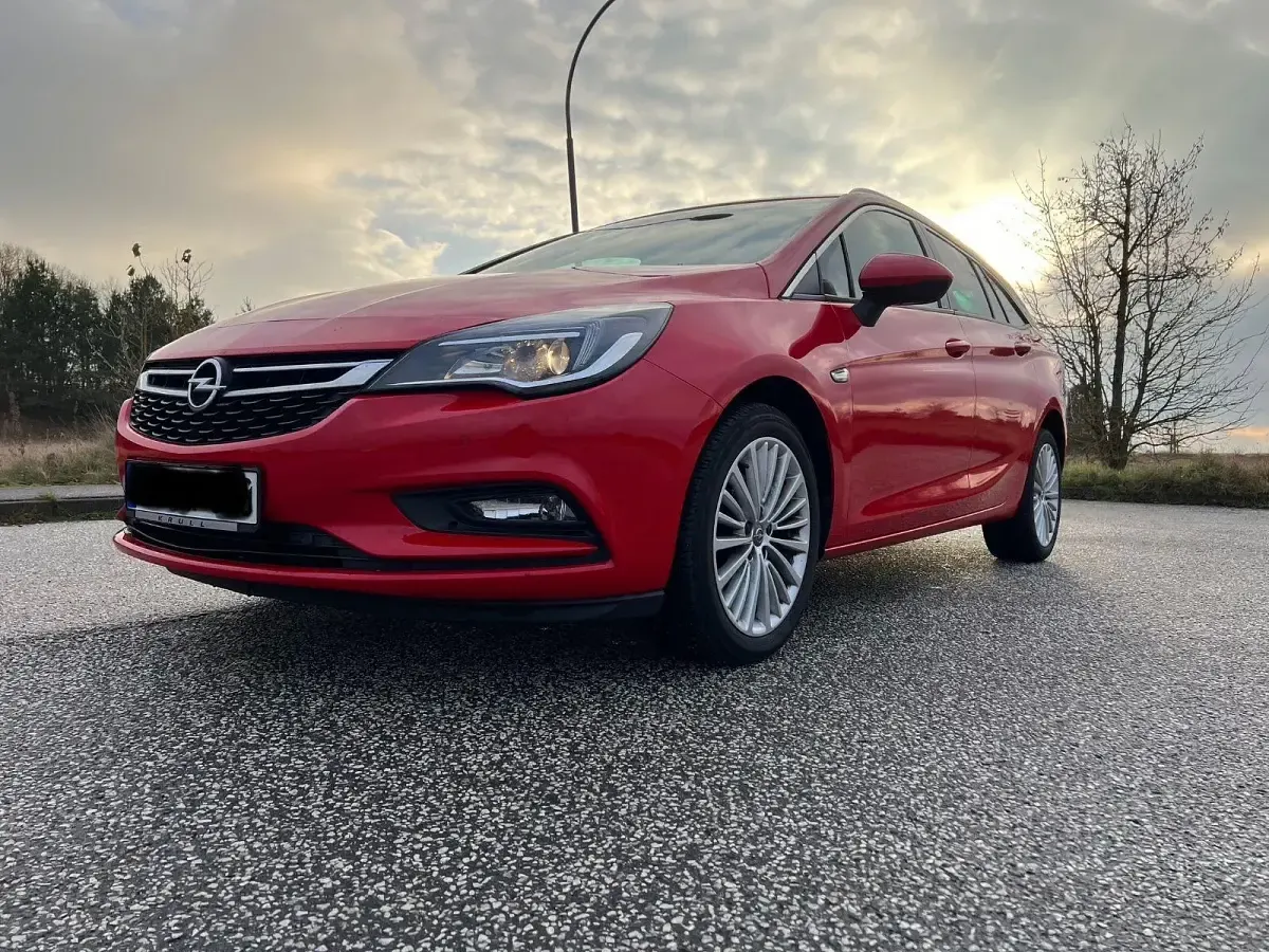 Używany Opel Astra Dynamic 136 KM (100 kW) 2017 Czerwony Kombi