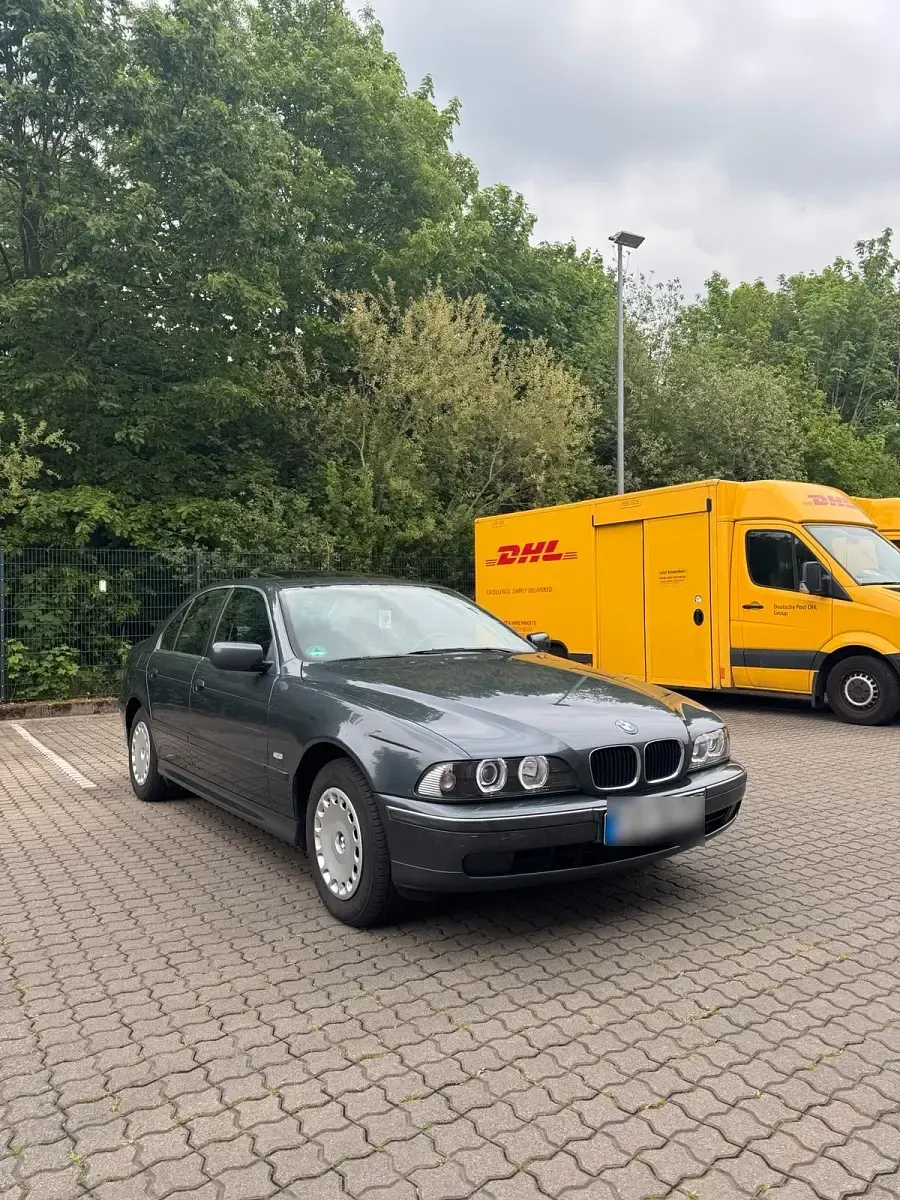 Gebraucht BMW 520 136 PS (100 kW) 2000 Grau Limousine