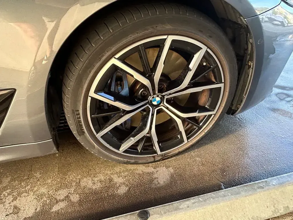 Gebraucht BMW 540 Performance 333 PS (244 kW) 2022 Grau Limousine