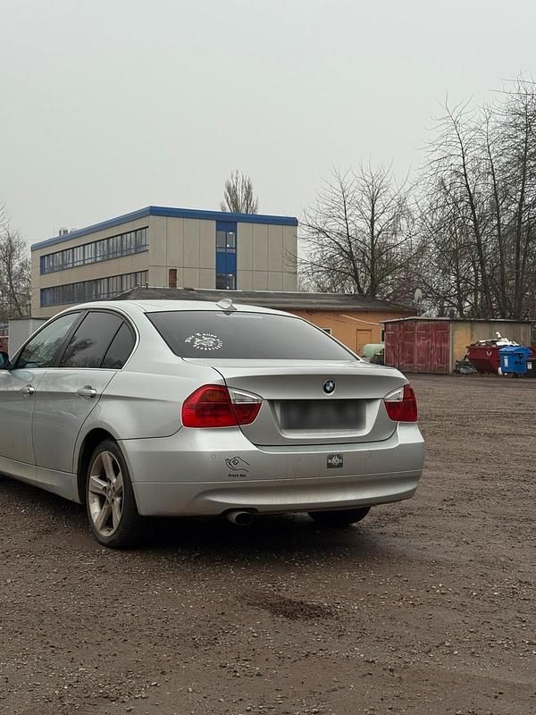 Gebraucht BMW 320 150 PS (110 kW) 2007 Silber Limousine
