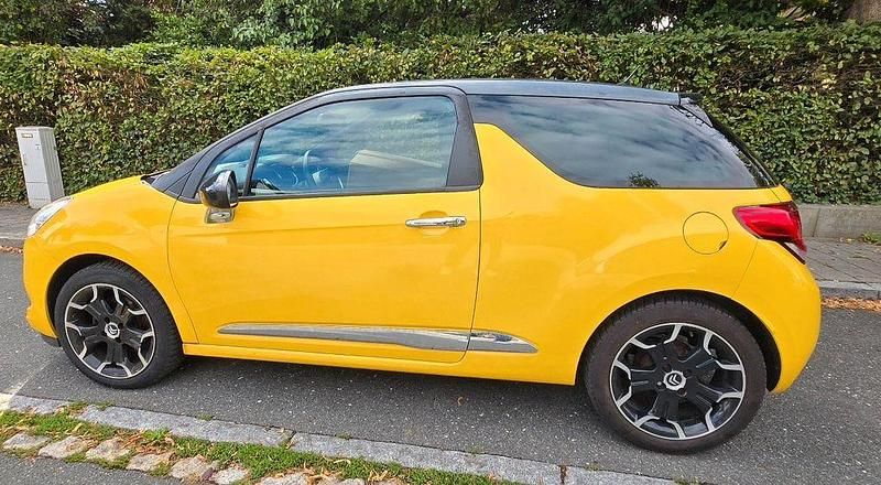 Gelb Gebraucht 2010 Citroën DS3 So Chic Kleinwagen | 3.700 € (Fairer Preis) - Bild 1/4
