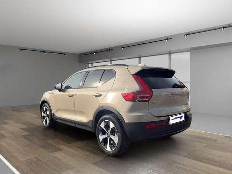 Gebraucht Volvo XC40 Plus 197 PS (144 kW) 2025 Beige SUV