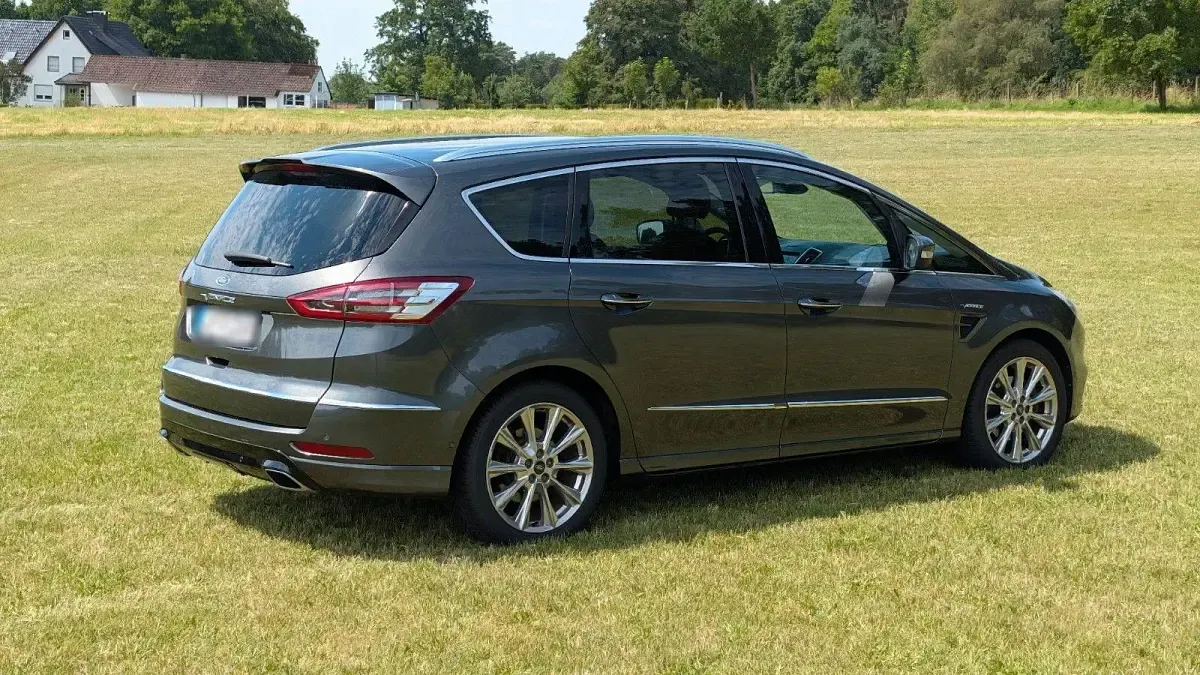Gebraucht Ford S-MAX Vignale 190 PS (139 kW) 2019 Grau Van / Kleinbus