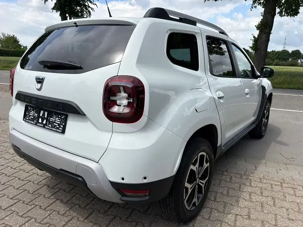 Gebraucht Dacia Duster Prestige 114 PS (83 kW) 2019 Weiß SUV