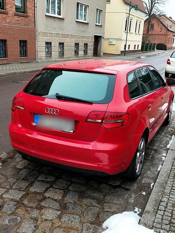 Gebraucht Audi A3 Ambiente 160 PS (117 kW) 2008 Rot Limousine