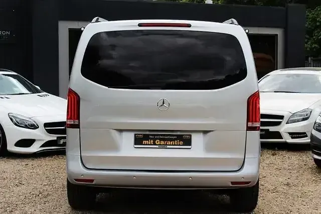 Gebraucht Mercedes Vito 190 PS (139 kW) 2019 Brillantsilber Van