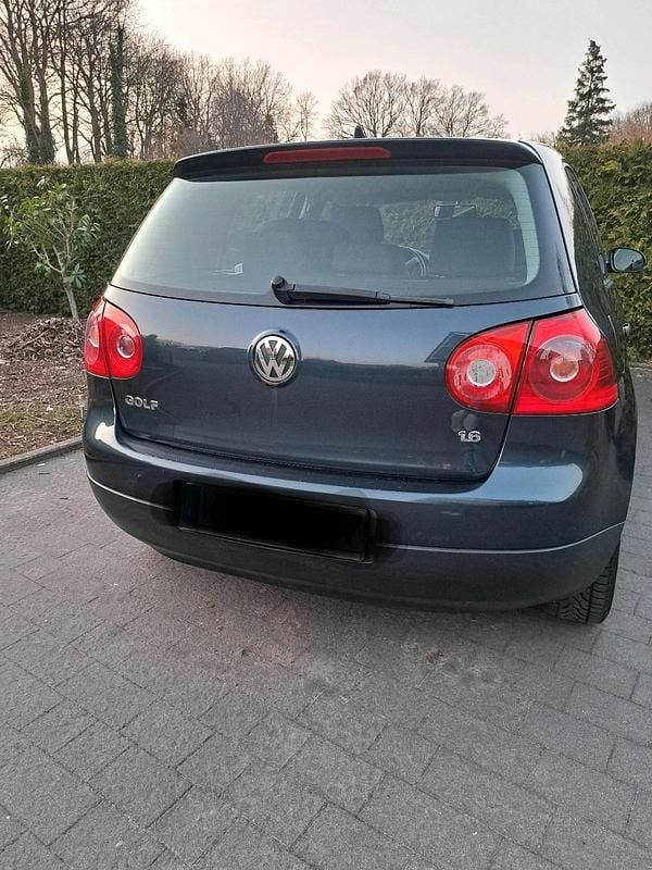 Gebraucht VW Golf IV 102 PS (75 kW) 2005 Blau Limousine