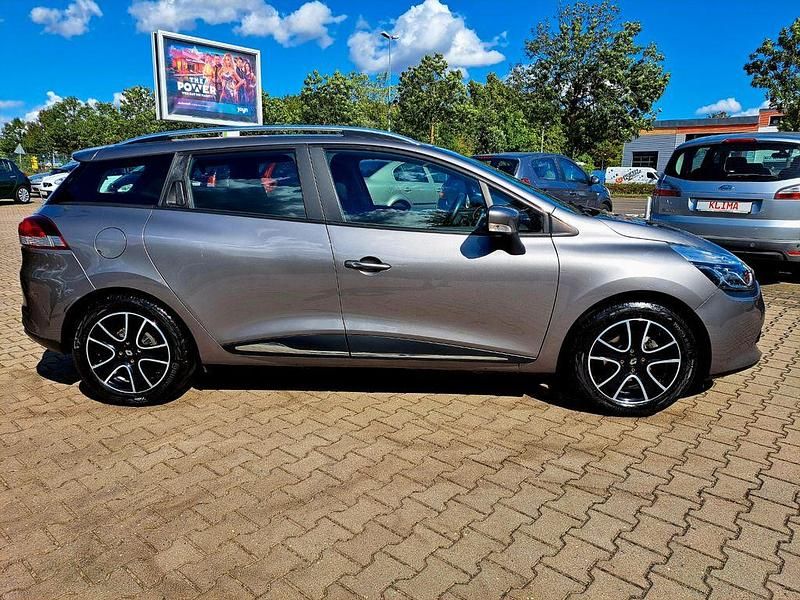 Gebraucht Renault Clio IV Dynamique 90 PS (66 kW) 2015 Grau Limousine