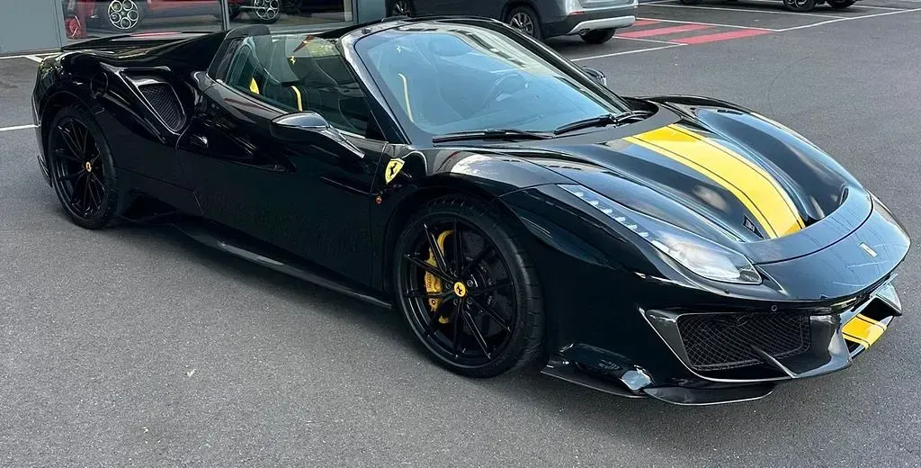 Gebraucht Ferrari 488 721 PS (530 kW) 2020 Schwarz Cabrio
