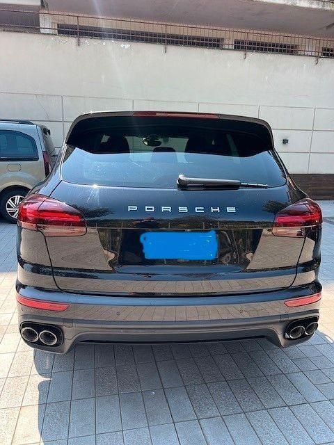 Schwarz Gebraucht 2017 Porsche Cayenne Platinum Edition SUV | 30.000 € (Guter Preis) - Bild 1/4
