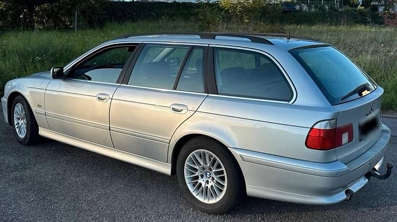 Gebraucht BMW 525 192 PS (141 kW) 2003 Silber Kombi