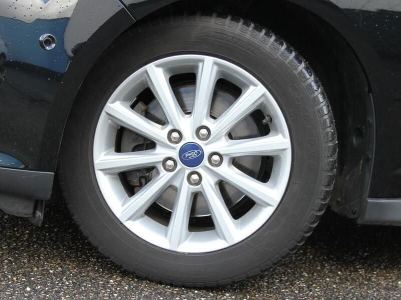 Gebraucht Ford Grand C-Max Titanium 125 PS (91 kW) 2018 Schwarz Van / Kleinbus