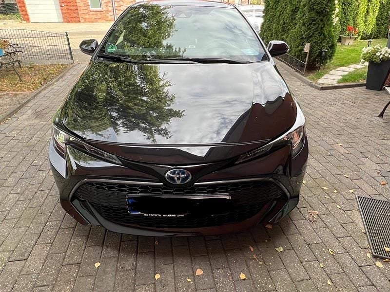 Schwarz Gebraucht 2022 Toyota Corolla Kombi | 21.800 € (Guter Preis) - Bild 1/4