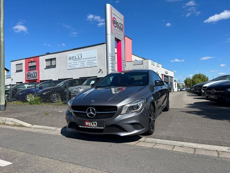 Grau Gebraucht 2015 Mercedes CLA180 Urban Limousine | 19.950 € (Fairer Preis) - Bild 1/4