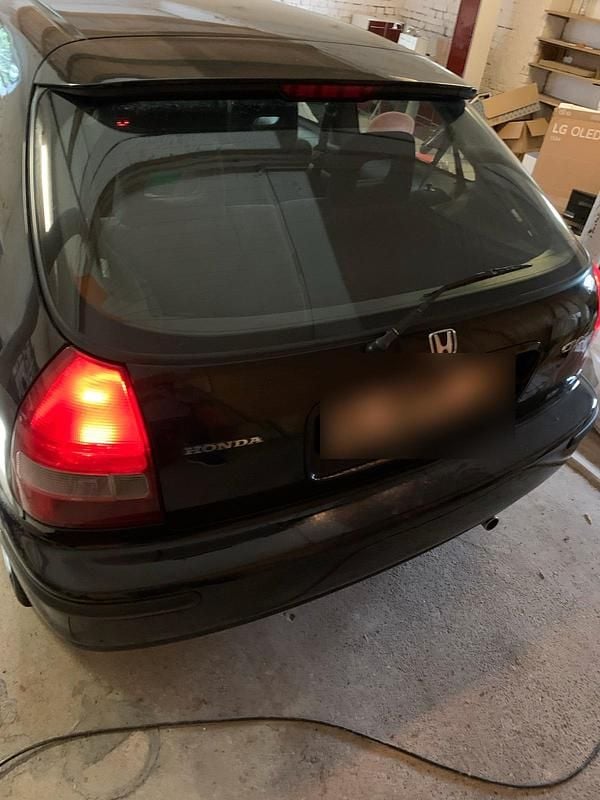 Second-hand Honda Civic 75 CP (55 kW) 2000 Negru Hatchback