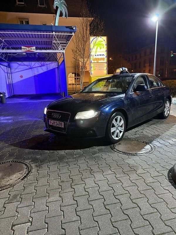 Gebraucht Audi A4 Ambiente 160 PS (117 kW) 2008 Blau Limousine