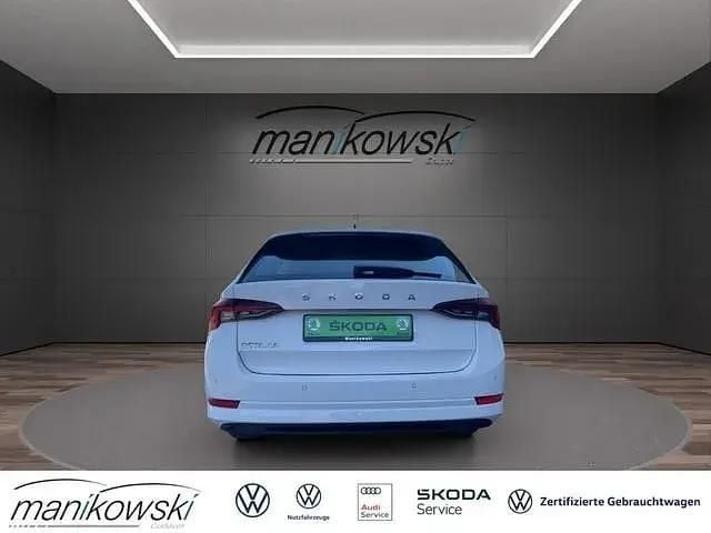 Gebraucht Skoda Octavia Style 116 PS (85 kW) 2022 Weiss Kombi