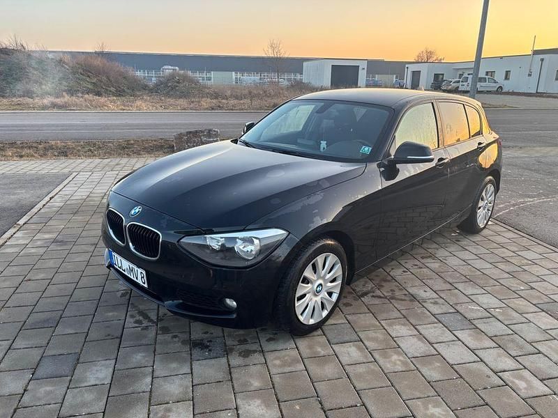 Schwarz Gebraucht 2013 BMW 114 Kleinwagen | 5.100 € (Fairer Preis) - Bild 1/4