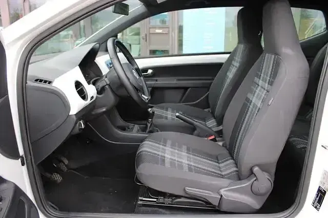 Gebraucht VW up! CLUB 75 PS (55 kW) 2016 Weiß Kleinwagen