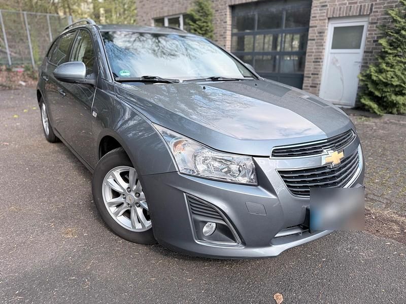 Gebraucht Chevrolet Cruze 131 PS (96 kW) 2012 Grau Kombi