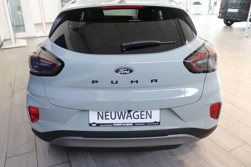 Neu Ford Puma Titanium 125 PS (91 kW) 2025 Grau SUV