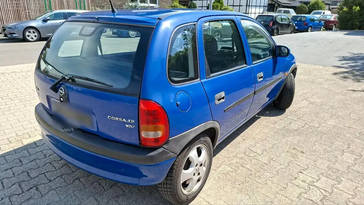 Gebraucht Opel Corsa 65 PS (47 kW) 1999 Blau Kleinwagen