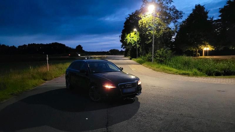 Gebraucht Audi A4 143 PS (105 kW) 2010 Schwarz Kombi