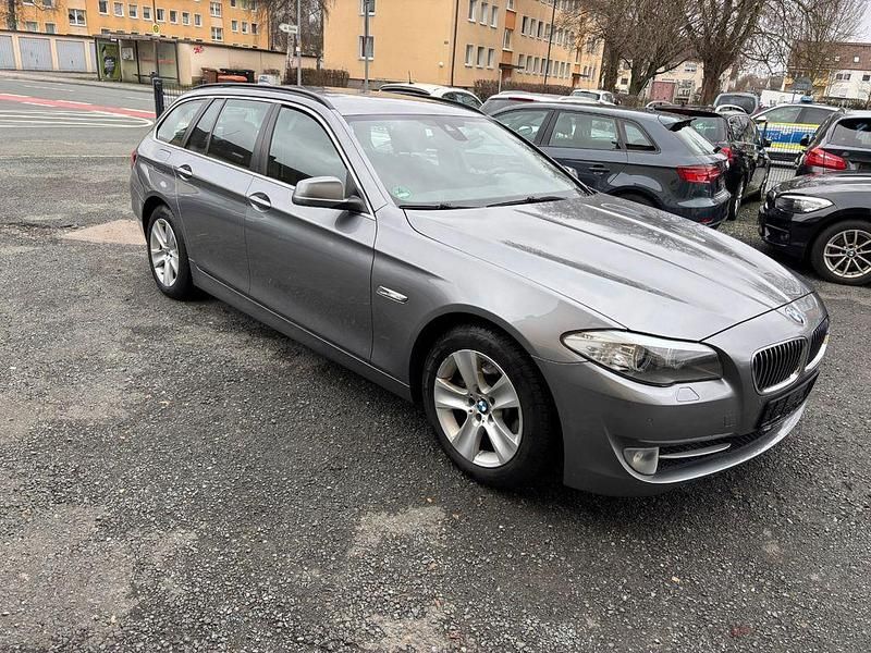 Gebraucht BMW 520 184 PS (135 kW) 2013 Grau Limousine
