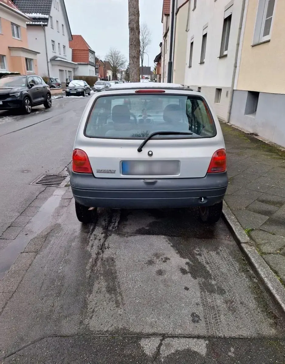 Gebraucht Renault Twingo Authentique 58 PS (42 kW) 2004 Silber Kleinwagen