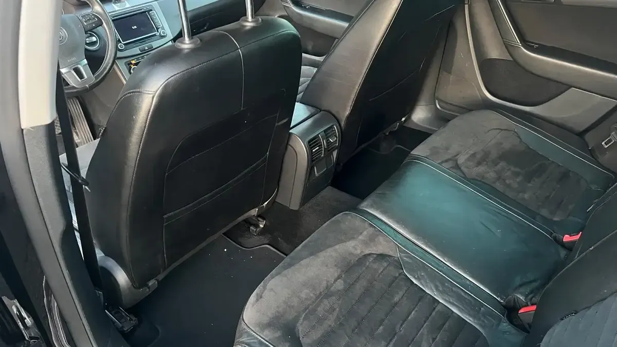 Gebraucht VW Passat 140 PS (102 kW) 2011 Schwarz Kombi