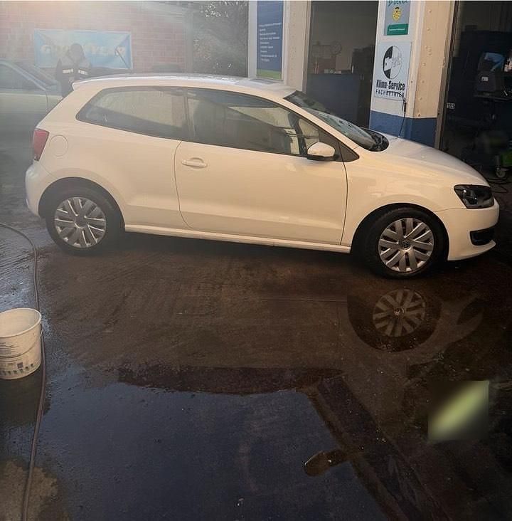 Gebraucht VW Polo 85 PS (62 kW) 2010 Weiß Kleinwagen