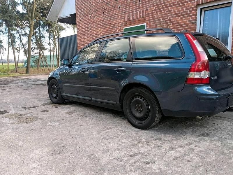 Usado Volvo V50 180 CV (132 kW) 2006 Azul Familiar